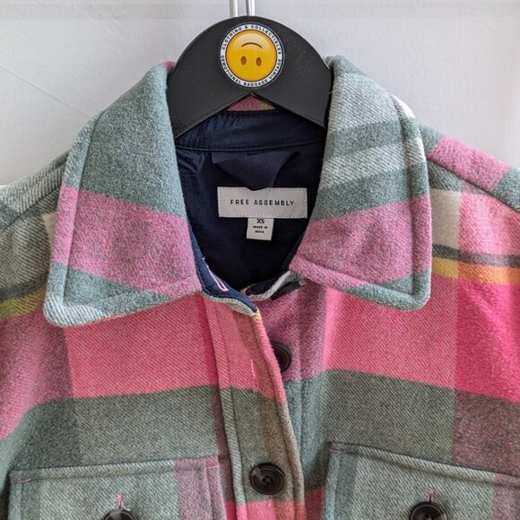 Free Assembly Pink and Green Flannel Shacket - Picture 4 of 6